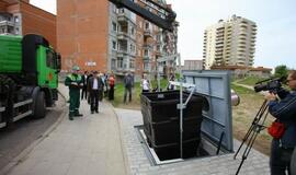 Klaipėdoje - pirmasis požeminis šiukšlių konteineris