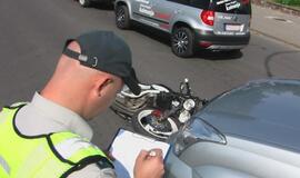 Nekaltas motociklininkas spruko iš avarijos vietos