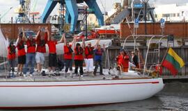 "Lietuva" išpaukia į didžiųjų burlaivių regatą