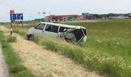 Partrenkta nėščioji, kovojama dėl jos kūdikio gyvybės