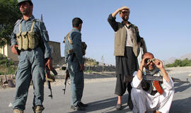 Policija sėkmingai baigė operaciją prieš viešbutį Kabulo priemiestyje užėmusius teroristus