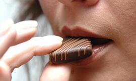 Tamsus šokoladas padeda išvengti širdies infarkto
