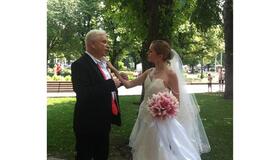 Borisas Moisejevas įvykdė pažadą ir vedė