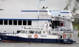 Iš degančio keleivinio laivo Vokietijoje išgelbėti 102 britų atostogautojai