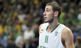 Jonas Valančiūnas pasirašė sutartį su Toronto „Raptors“