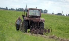 Lietuvos ūkininkai rinkdamiesi pigesnę nekokybišką sėklą, praranda derlių
