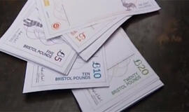 Drebinamas Europos skolų krizės, Bristolis kuria savo valiutą