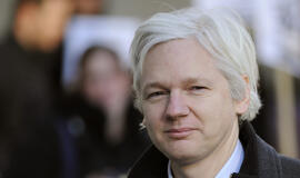 Ekvadoras suteikė prieglobstį "WikiLeaks" įkūrėjui Dž. Asandžui