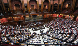 Italijos parlamentas pritarė naujoms taupymo priemonėms