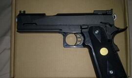 JAV: naktiniame klube nušauti trys žmonės