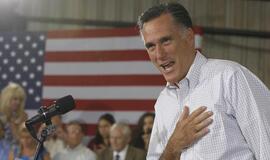 Mittas Romney sulaukė palaikymo iš Clinto Eastwoodo