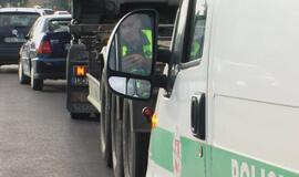 Neblaivus vairuojant veteranas vėl padarė avariją girtas