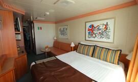 Laive "Costa Pacifica" nuo blizgesio svaigsta galva