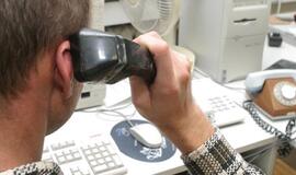 Vyras sujungimo telefonu laukė 15 valandų