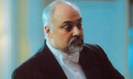 D.Chvorostovskio koncerte prie dirigento pulto - žymus armėnų muzikas K.Orbelianas