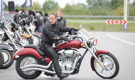 Unikaliame žaidime – per 300 plieninių žirgų