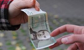 Prognozė: atlyginimai augs nedaug