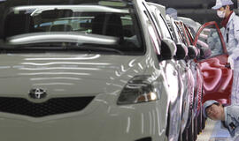 "Toyota" atnaujino gamybą Kinijoje