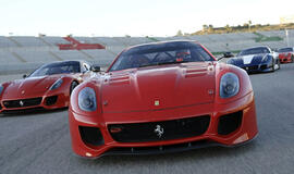 "Ferrari" automobilių paradas pateko į Gineso rekordų knygą