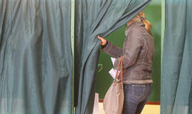 Iki 19 val. Lietuvoje balsavo beveik 45% rinkėjų