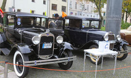 Klasikiniai automobiliai atsisveikino su vasara