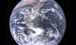 Klimato šilimą sustabdyti padės asteroido dulkės?