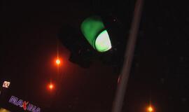 "Opel Astra" pasimaišė BMW kelyje