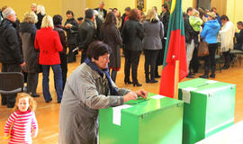 Pirmąją išankstinio balsavimo dieną savo valią pareiškė 0,92 proc. rinkėjų