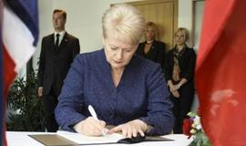 Prezidentė paskyrė keturis Lietuvos ambasadorius