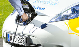 Skandinavijos šalyse įdiegs 50 greitųjų elektrinių automobilių įkrovimo stočių