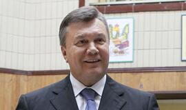 V. Janukovyčiaus partija skelbiasi laimėjusi Ukrainos parlamento rinkimus