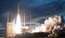 Raketa "Ariane-5" į orbitą iškėlė du palydovus