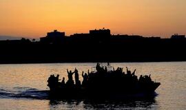 Viduržemio jūroje nuskendo imigrantus plukdęs laivas