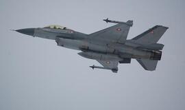 Baltijos erdvėje patruliuos Danijos karinių oro pajėgų naikintuvai (video)