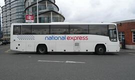 Bedarbiams britams siūloma nemokamai važiuoti autobusais