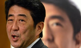 Japonijos parlamento rinkimų nugalėtojas Š. Abė pripažįsta, kad laukia sunkus darbas