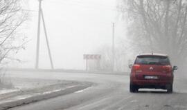 Kelių būklė ir eismo sąlygos sekmadienio rytą