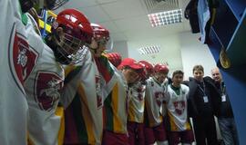 Pasaulio jaunimo ledo ritulio čempionate Lietuva iškovojo pirmą pergalę