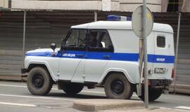 Podukrą šuns grandine pririšęs rusas - psichiškai nesveikas