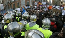 Ispanijoje - masiniai protestai prieš taupymo priemones
