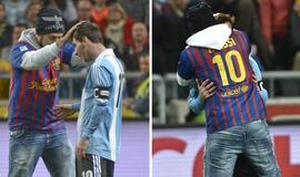 L. Messi pabučiavęs švedas – dešimt kartų teistas seksualinis nusikaltėlis