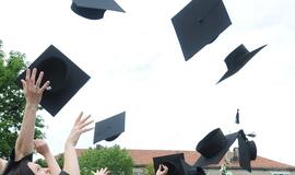 Patvirtinti pirmą kartą vyksiančio visiems abiturientams vieno lietuvių kalbos brandos egzamino pakeitimai