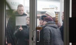 Užrakintas Ūkio bankas šokiravo žmones
