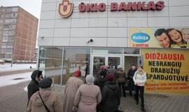 Užrakintas Ūkio bankas šokiravo žmones