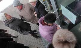 Užrakintas Ūkio bankas šokiravo žmones