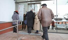 Užrakintas Ūkio bankas šokiravo žmones