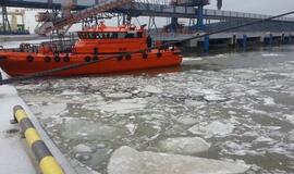 Uoste iškeltas pirmadienį nuskendęs vilkikas