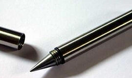 Vokiečiai sukūrė rašiklį, perspėjantį apie padarytas rašybos klaidas