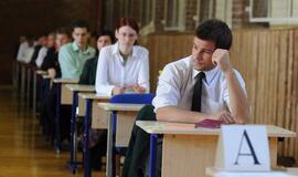 Abiturientai pasirinko brandos egzaminus – daugėja laikančiųjų informacinių technologijų, gamtos mokslų egzaminus