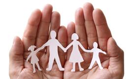 "Eurostat": 2011 m. 40 proc. vaikų gimė ne santuokoje